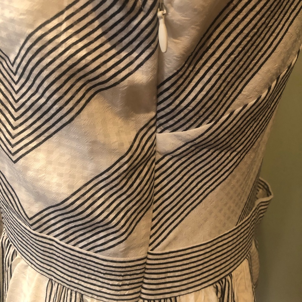Maurices NWT lovely dress, 9/10 - Picture 5 of 11